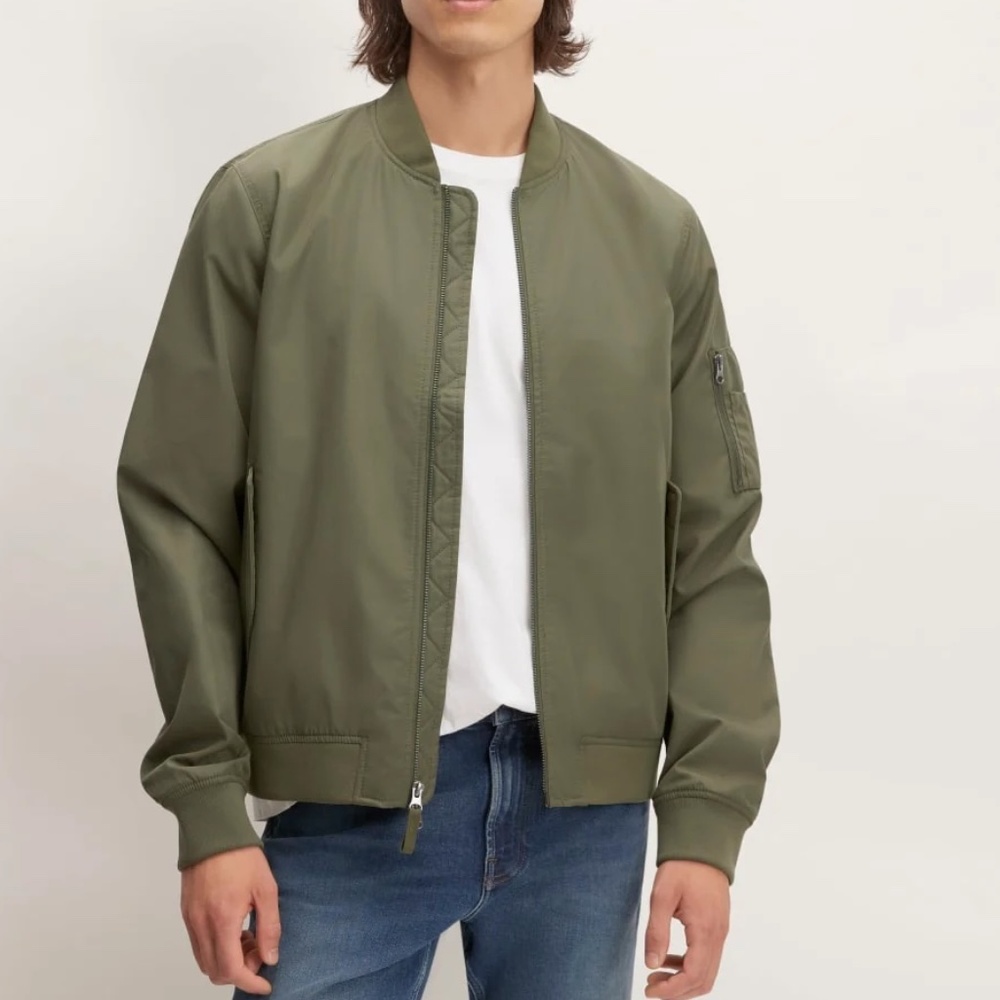 Everlane Men’s The Bomber Jacket Kalamata Green Size [M] (Currently Sold Out)